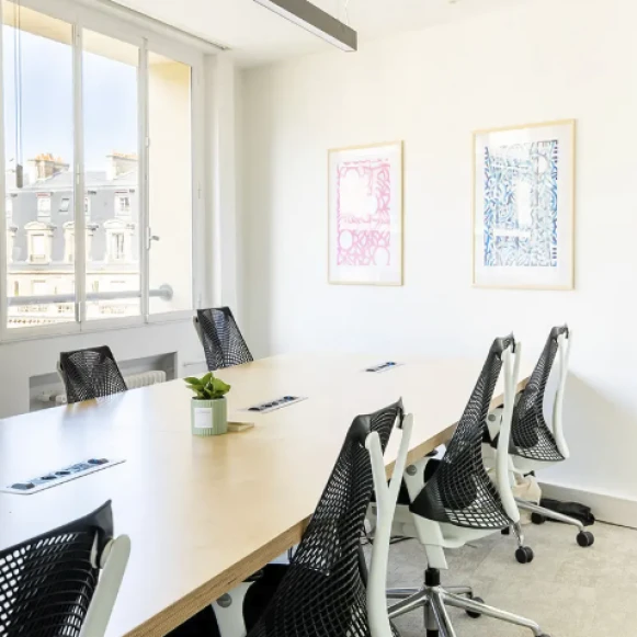 Espace indépendant 160 m² 24 postes Location bureau Rue Jean-Jacques Rousseau Paris 75001 - photo 4