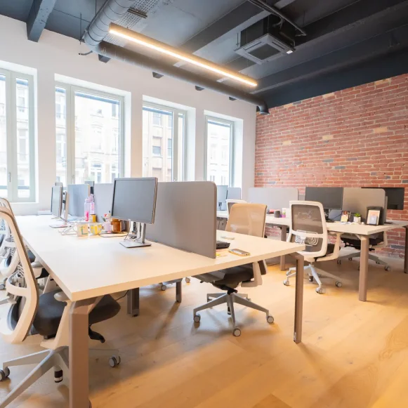 Open Space  40 postes Coworking Rue Nationale Lille 59800 - photo 1