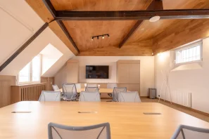 Espace indépendant - 75002 - 14 postes - 9800€