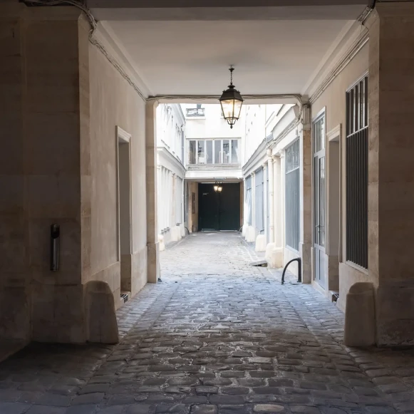 Espace indépendant 100 m² 16 postes Location bureau Rue du Sentier Paris 75002 - photo 12