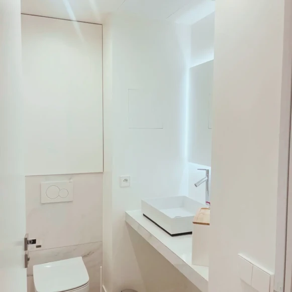 Espace indépendant 95 m² 16 postes Location bureau Rue d'Amsterdam Paris 75009 - photo 10