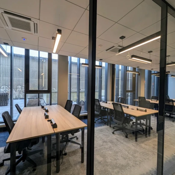 Bureau privé 40 m² 14 postes Location bureau Avenue Raymonde Chauvet Nantes 44300 - photo 3