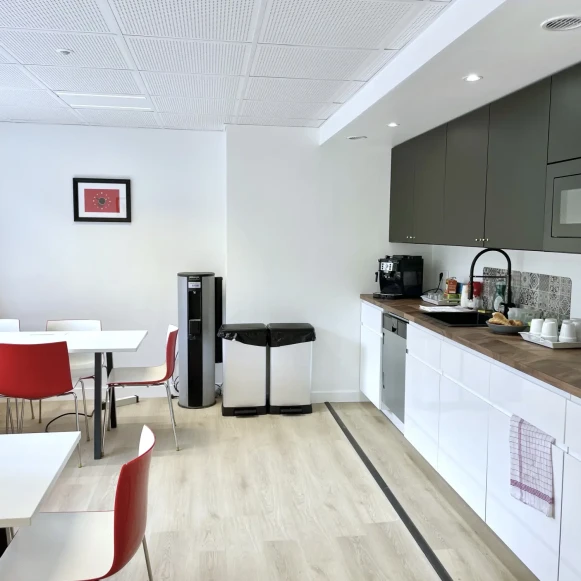 Espace indépendant 80 m² 20 postes Location bureau Rue de Rouvray Neuilly-sur-Seine 92200 - photo 7