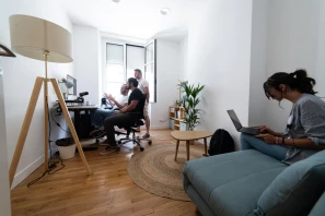 Bureau privé - 49100 - 4 postes - 340€