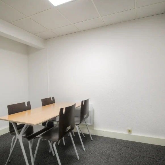 Bureau privé 10 m² 2 postes Coworking Avenue Berthelot Lyon 69008 - photo 6