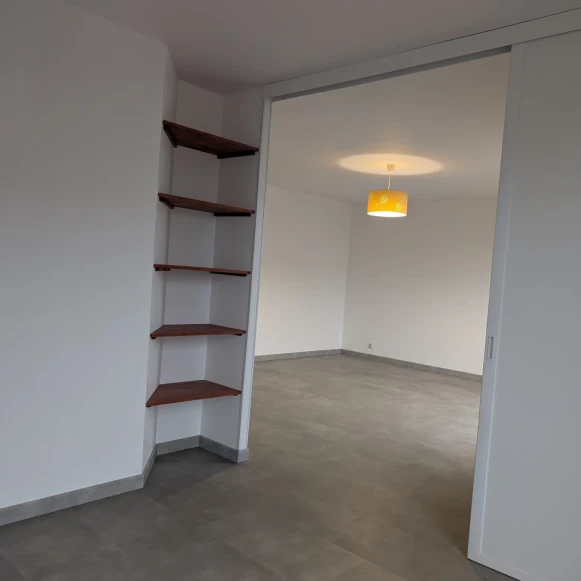 Bureau privé 32 m² 5 postes Location bureau Avenue du Général de Gaulle Rosny-sous-Bois 93110 - photo 4