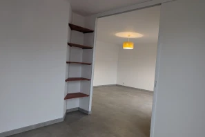 Bureau privé - 93110 - 5 postes - 1400€