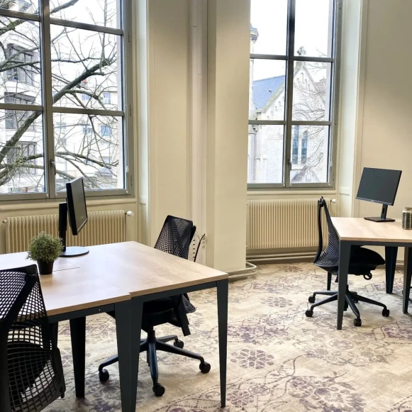 Bureau privé 21 m² 6 postes Location bureau Boulevard de Brosses Dijon 21000 - photo 1