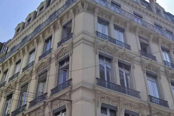 Espace indépendant - 69001 - 5 postes - 750€