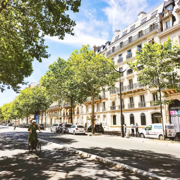 Bureau privé 26 m² 6 postes Coworking Avenue Kléber Paris 75016 - photo 2