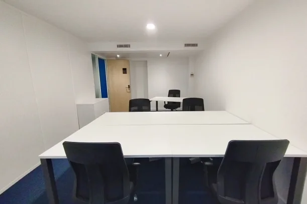 Bureau privé - 75017 - 5 postes - 2990€
