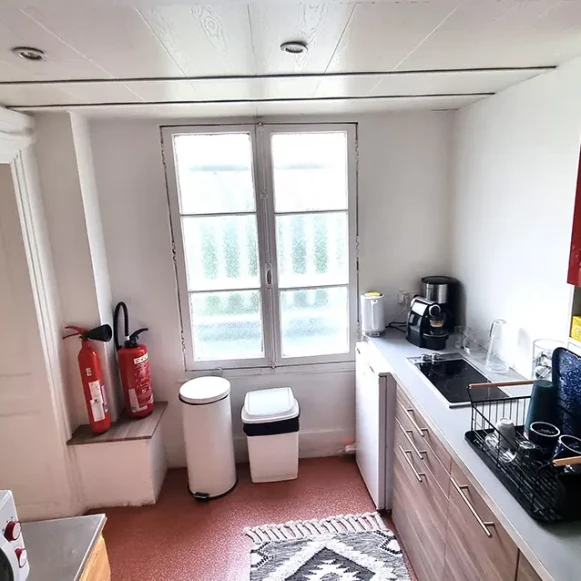 Bureau privé 22 m² 5 postes Location bureau Rue Meslay Paris 75003 - photo 7