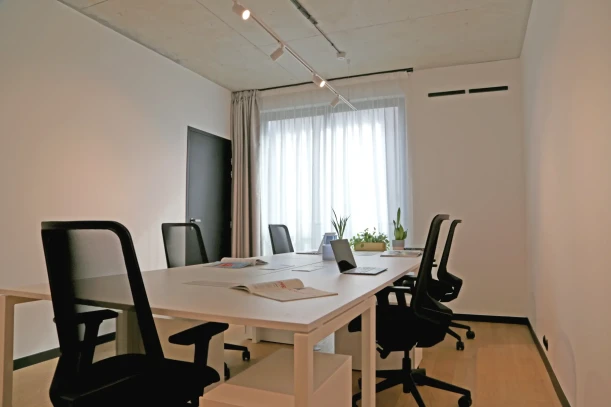 Bureau privé - 75011 - 5 postes - 4125€