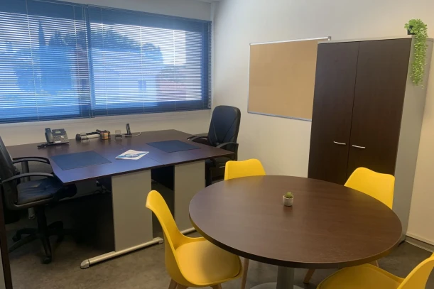Bureau privé - 66330 - 2 postes - 500€