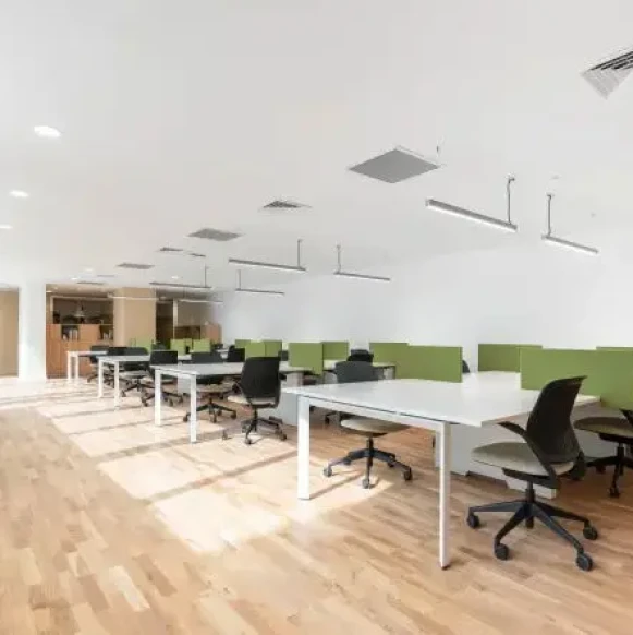 Bureau privé 20 m² 5 postes Coworking Avenue du Maine Paris 75014 - photo 1