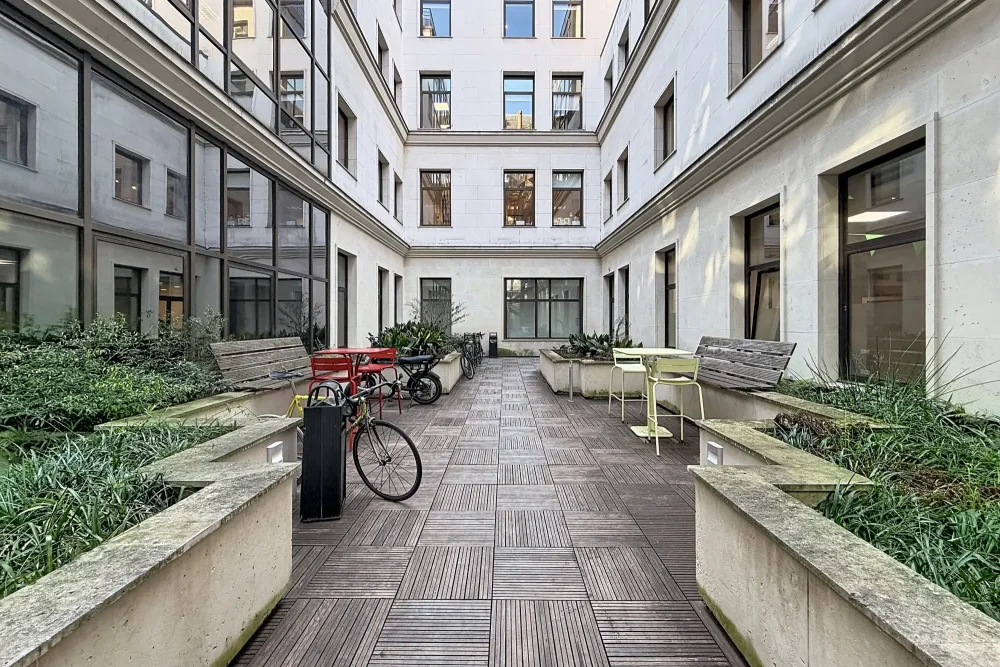 Espace indépendant - 75009 - 129 postes - 81500€