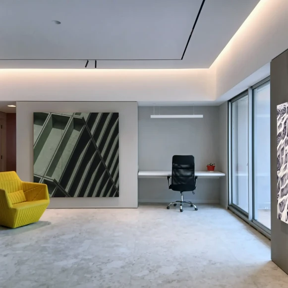 Open Space  1 poste Location bureau Avenue Élie Vignal Rhône 69300 - photo 1