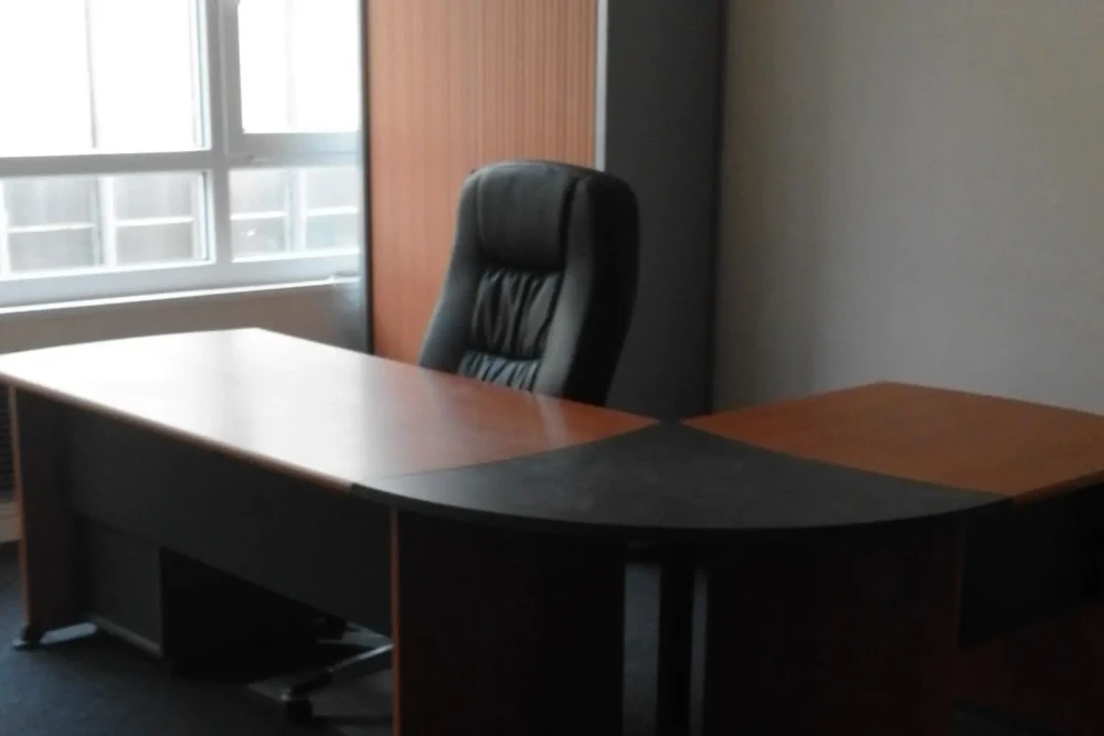 Bureau privé - 77470 - 12 postes - 720€