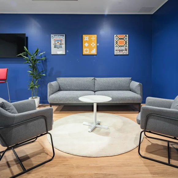 Bureau privé 61 m² 17 postes Coworking Rue Philidor Paris 75020 - photo 5