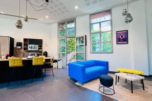 Bureau privé - 13002 - 2 postes - 980€