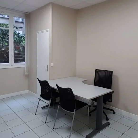 Bureau privé 12 m² 1 poste Coworking Rue Scheffer Paris 75016 - photo 1
