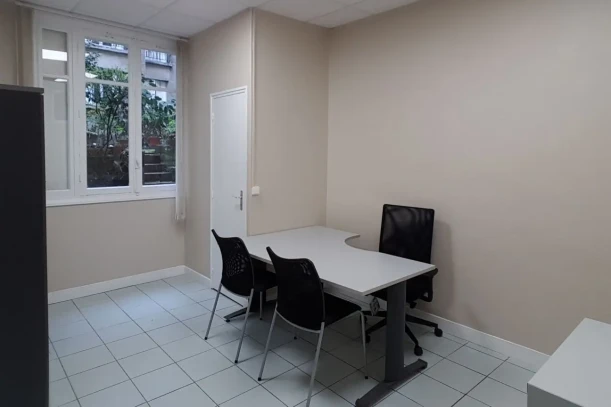 Bureau privé - 75016 - 1 poste - 640€