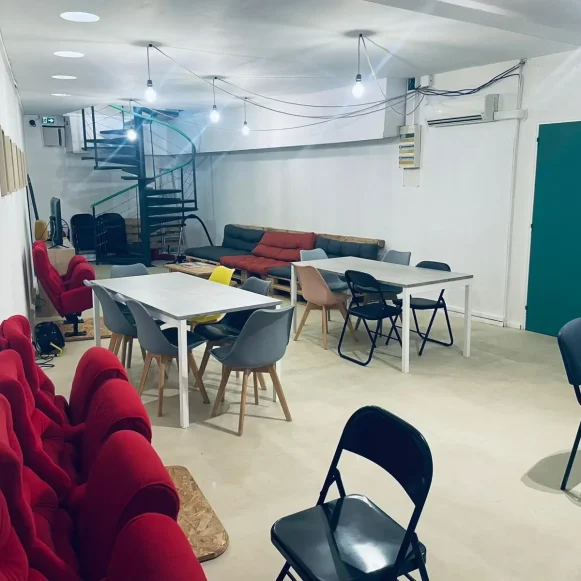 Open Space  20 postes Coworking Rue de Lodi Marseille 13006 - photo 4