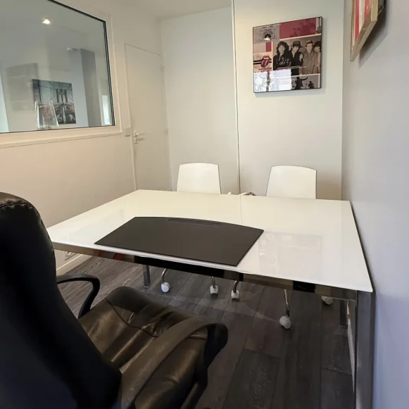 Bureau privé 8 m² 1 poste Coworking Rue du Président Wilson Levallois-Perret 92300 - photo 1