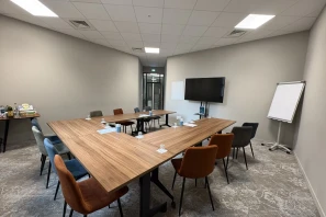 Bureau privé - 06000 - 2 postes - 523€