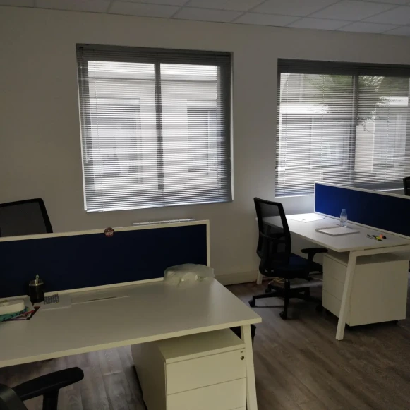 Espace indépendant 51 m² 7 postes Location bureau Rue du Sergent Bobillot Courbevoie 92400 - photo 1
