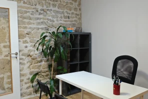 Bureau privé - 75004 - 6 postes - 3500€
