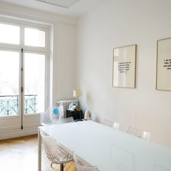 Bureau privé 46 m² 10 postes Location bureau Rue du Général Foy Paris 75008 - photo 7