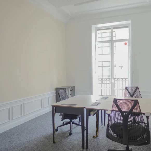 Bureau privé 13 m² 2 postes Coworking Rue de la Victoire Paris 75009 - photo 2