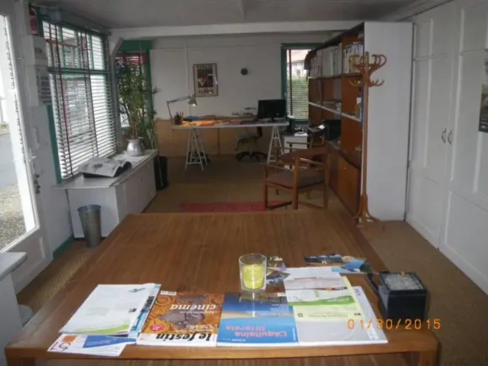 Open Space - 40170 - 1 poste - 250€