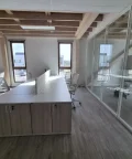 Open Space - 69800 - 24 postes - 250€