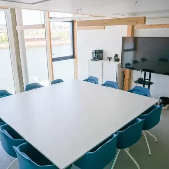 Bureau privé 65 m² 8 postes Coworking Allée François Mitterrand Rouen 76100 - photo 4