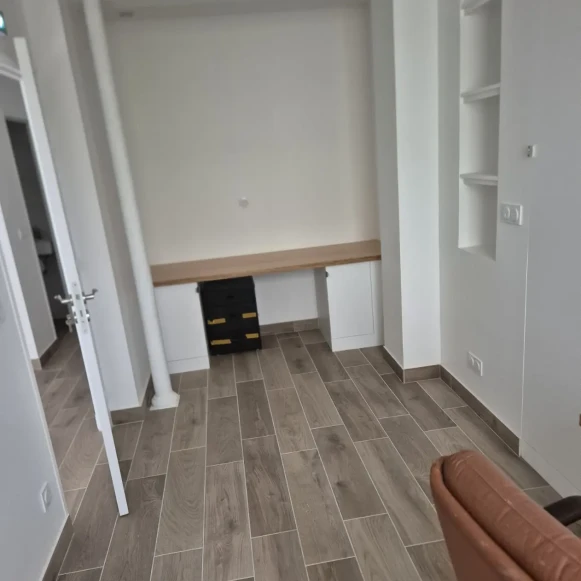 Bureau privé 12 m² 2 postes Location bureau Rue de Montholon Paris 75009 - photo 5