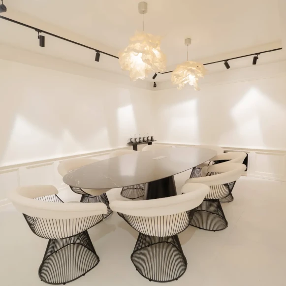 Bureau privé 35 m² 9 postes Location bureau Rue Saint-Dominique Paris 75007 - photo 5