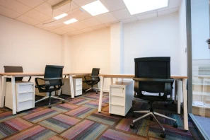 Bureau privé - 85000 - 4 postes - 230€