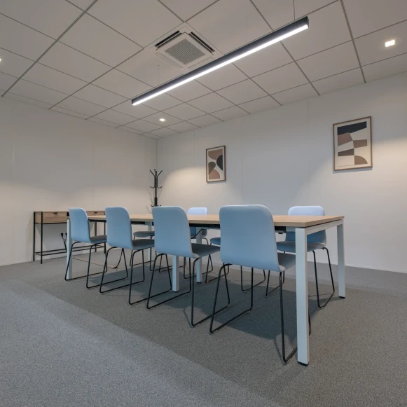 Bureau privé 4 m² 1 poste Location bureau Allée Charles Pathé Bourges 18000 - photo 9