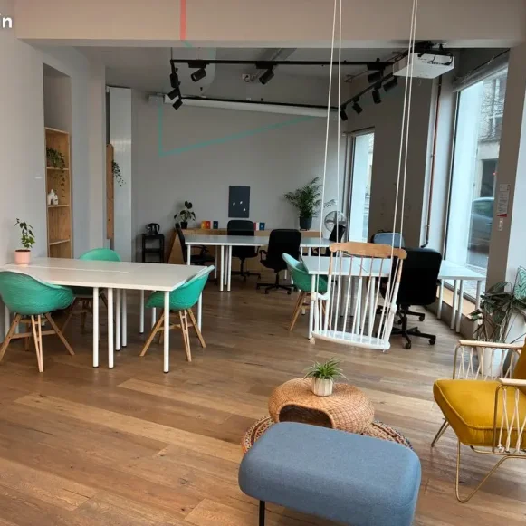Bureau privé 80 m² 10 postes Location bureau Place Sainte Elisabeth Nantes 44000 - photo 1