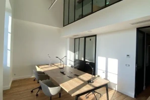 Bureau privé - 33300 - 9 postes - 3200€