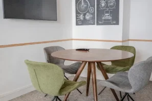 Espace indépendant - 75009 - 22 postes - 9900€