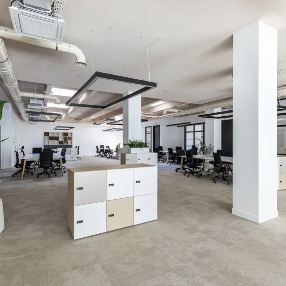 Espace indépendant 421 m² 50 postes Location bureau Rue Saint-Fiacre Paris 75002 - photo 1