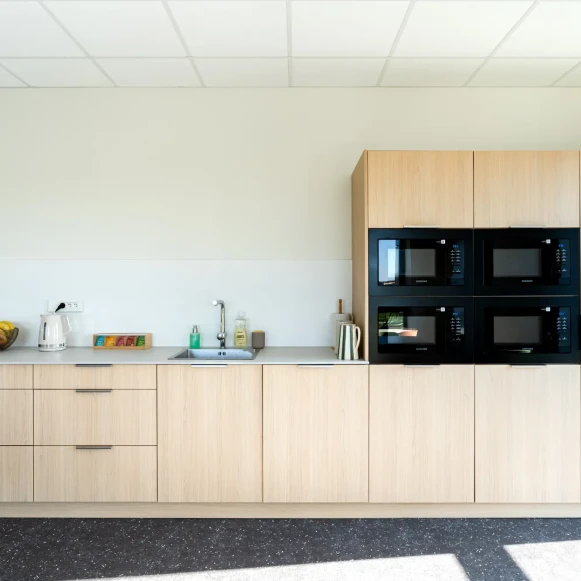 Bureau privé 13 m² 2 postes Location bureau Rue de Lisbonne Schiltigheim 67300 - photo 4