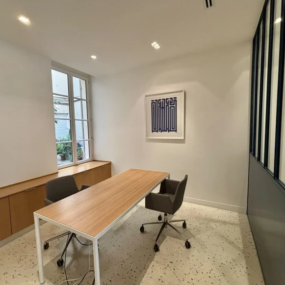 Bureau privé 12 m² 2 postes Location bureau Rue Saint-Lazare Paris 75009 - photo 1