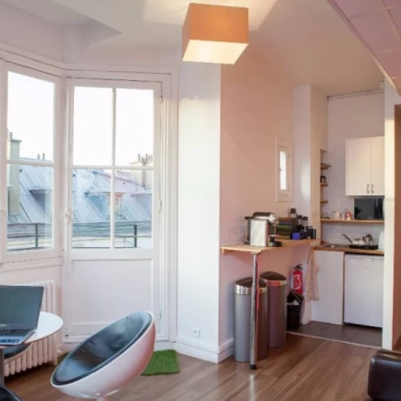 Bureau privé 16 m² 4 postes Coworking Rue Jean Mermoz Paris 75008 - photo 2