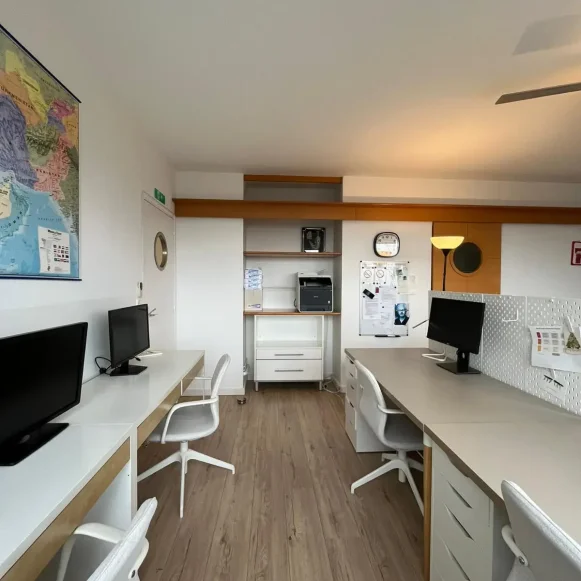 Bureau privé 57 m² 12 postes Location bureau Rue Piat Paris 75020 - photo 4