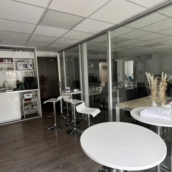 Open Space  10 postes Coworking Rue du 4 septembre Paris 75002 - photo 7