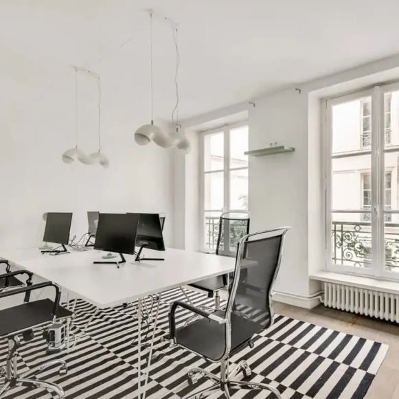Bureau privé 18 m² 5 postes Location bureau Rue Saint-Lazare Paris 75009 - photo 2